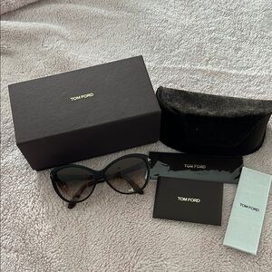 Tom Ford Black Sunglasses Classic Wayfarer Design